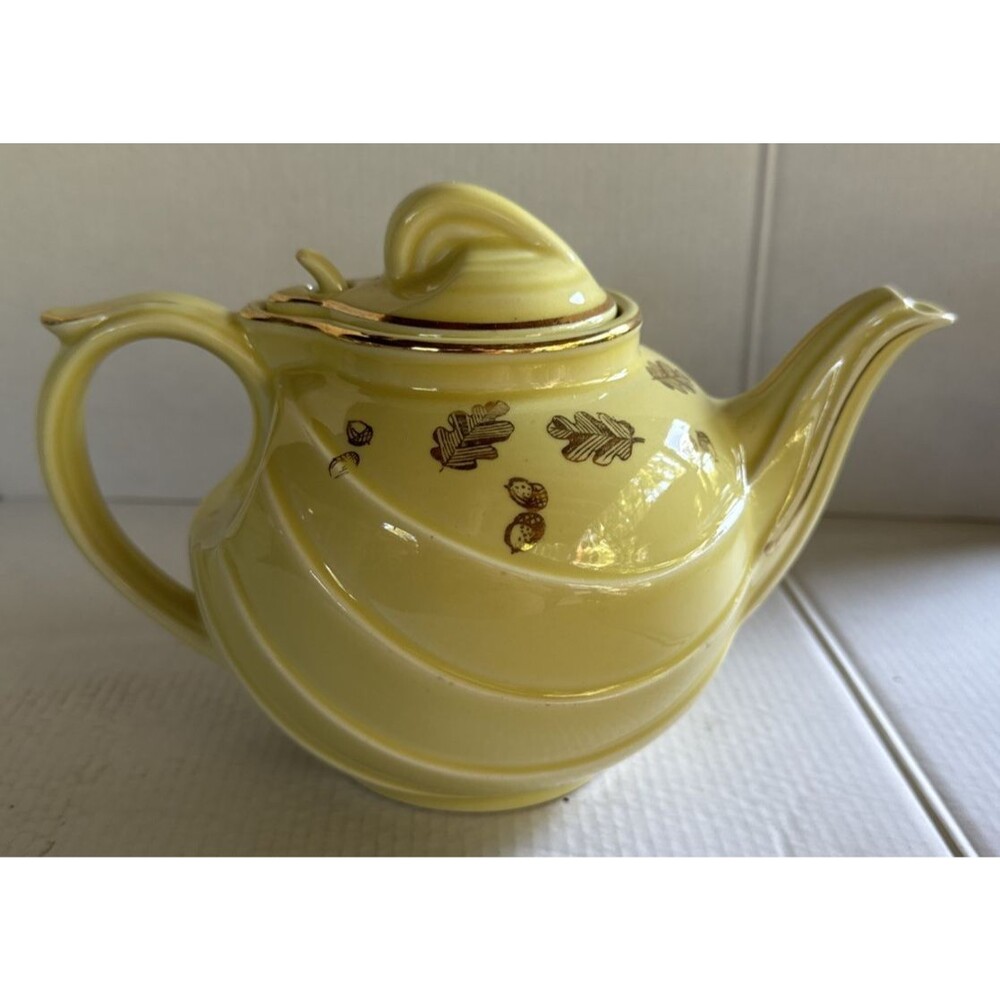 Vintage HALL China PARADE Style Yellow Teapot Gold Acorns & Leaves 0799 (6 cup)